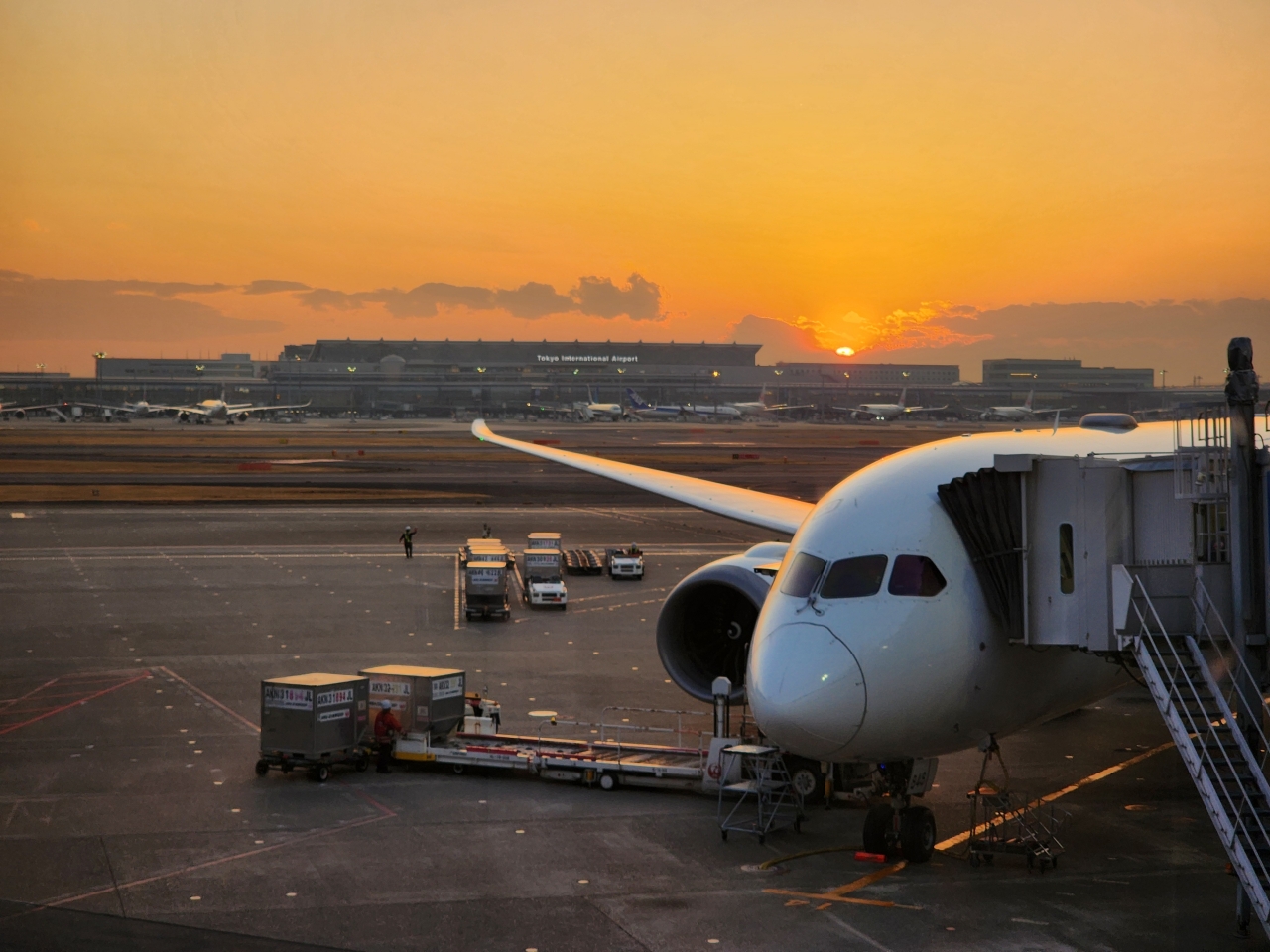 Haneda Sunset