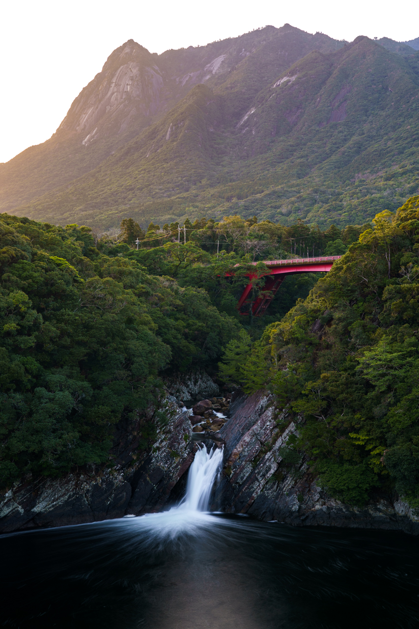 Toroki Falls and Mt. Mocchomu